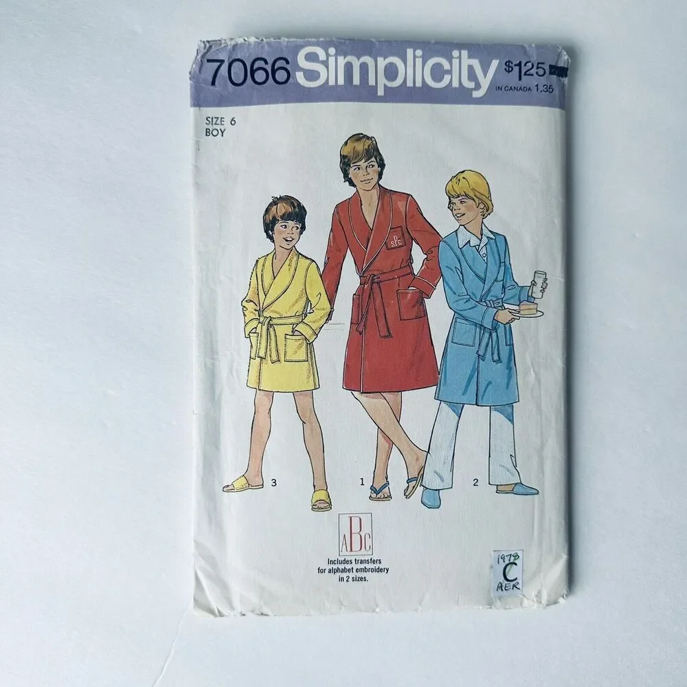 Vintage 70s Simplicity 7066 Sewing Pattern Boys Robe In Two Lengths Size 6 CUT